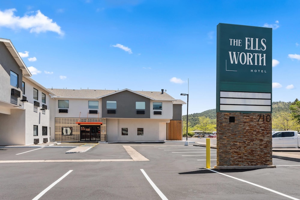 The Ellsworth Hotel, an Ascend Collection Hotel 49/59