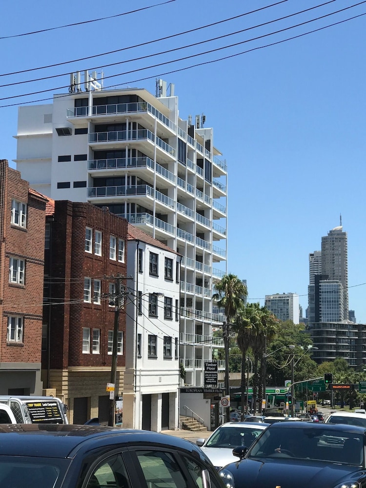 Edgecliff Lodge Motel 6/67