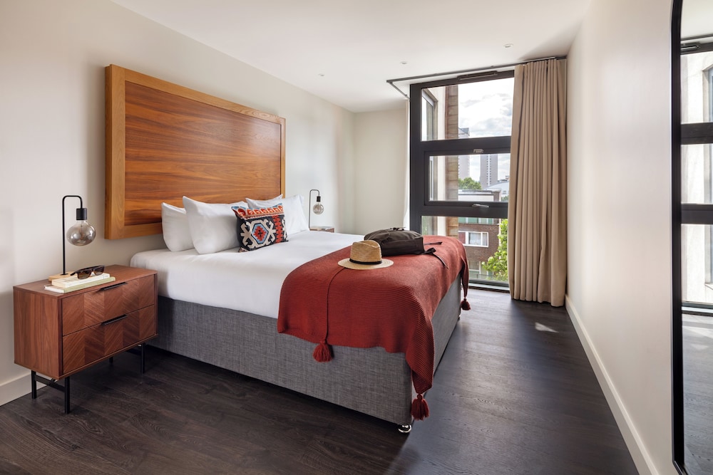 3 BEDROOMS, FAMILY, APARTMENT