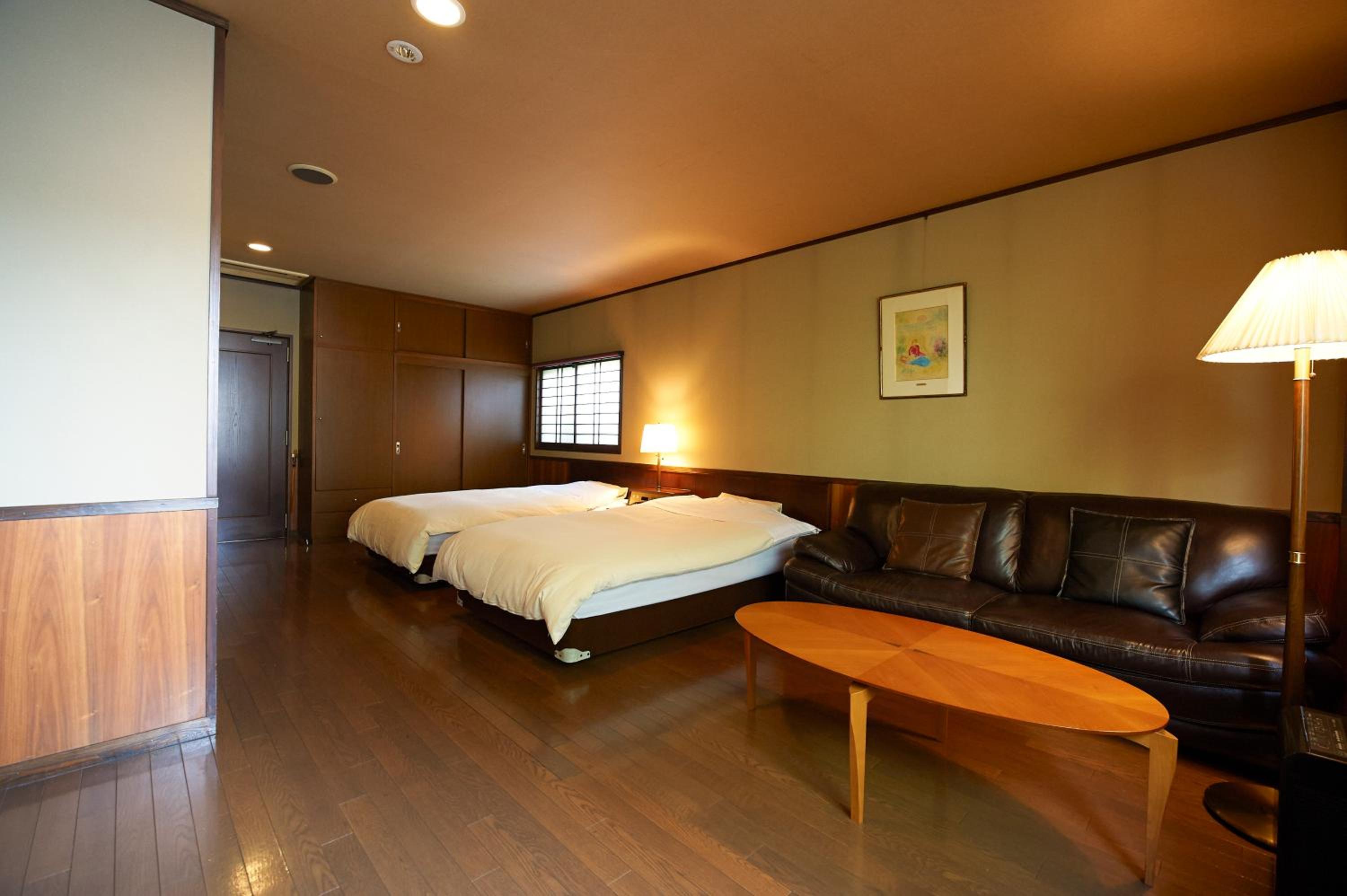 غرفة بسريرين منفصلين بحمام مشترك، Hotel Kazahaya 4/6