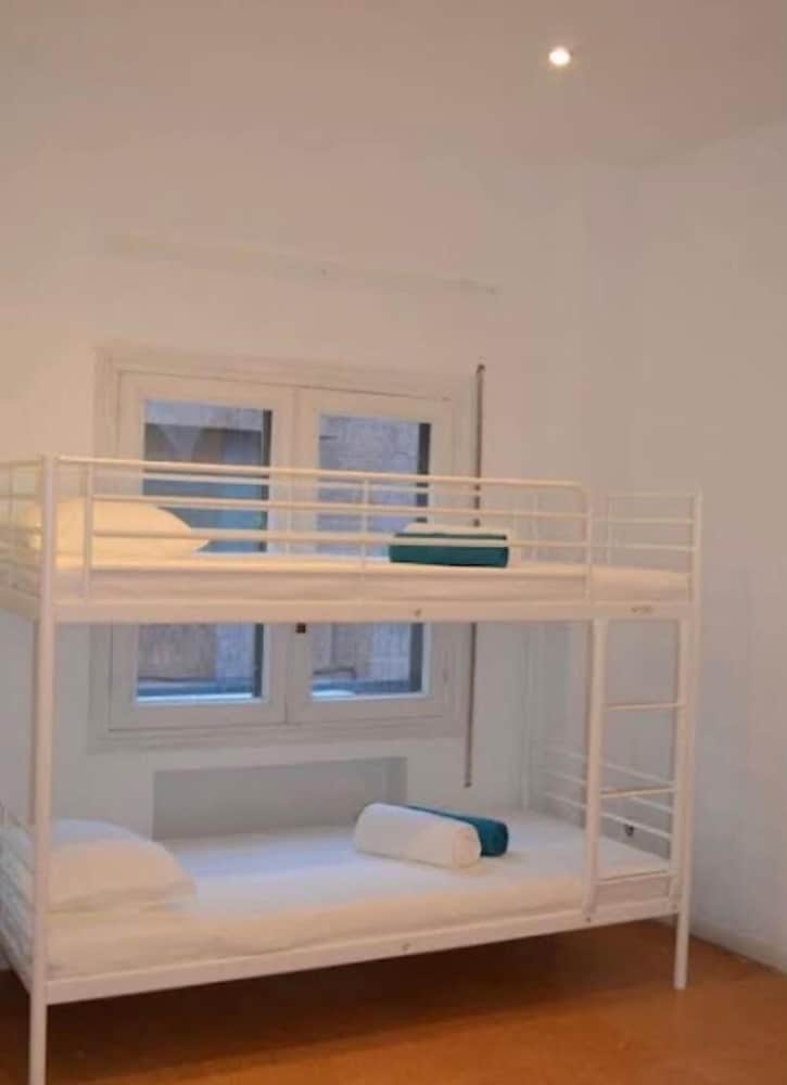 HOSTAL CASA 18 7/26