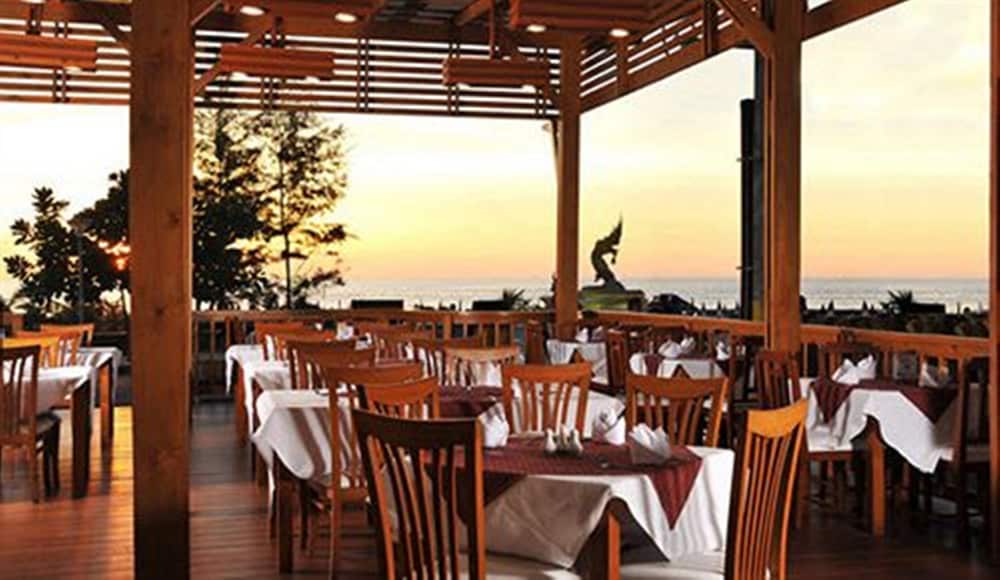 Karon Princess Hotel 40/52