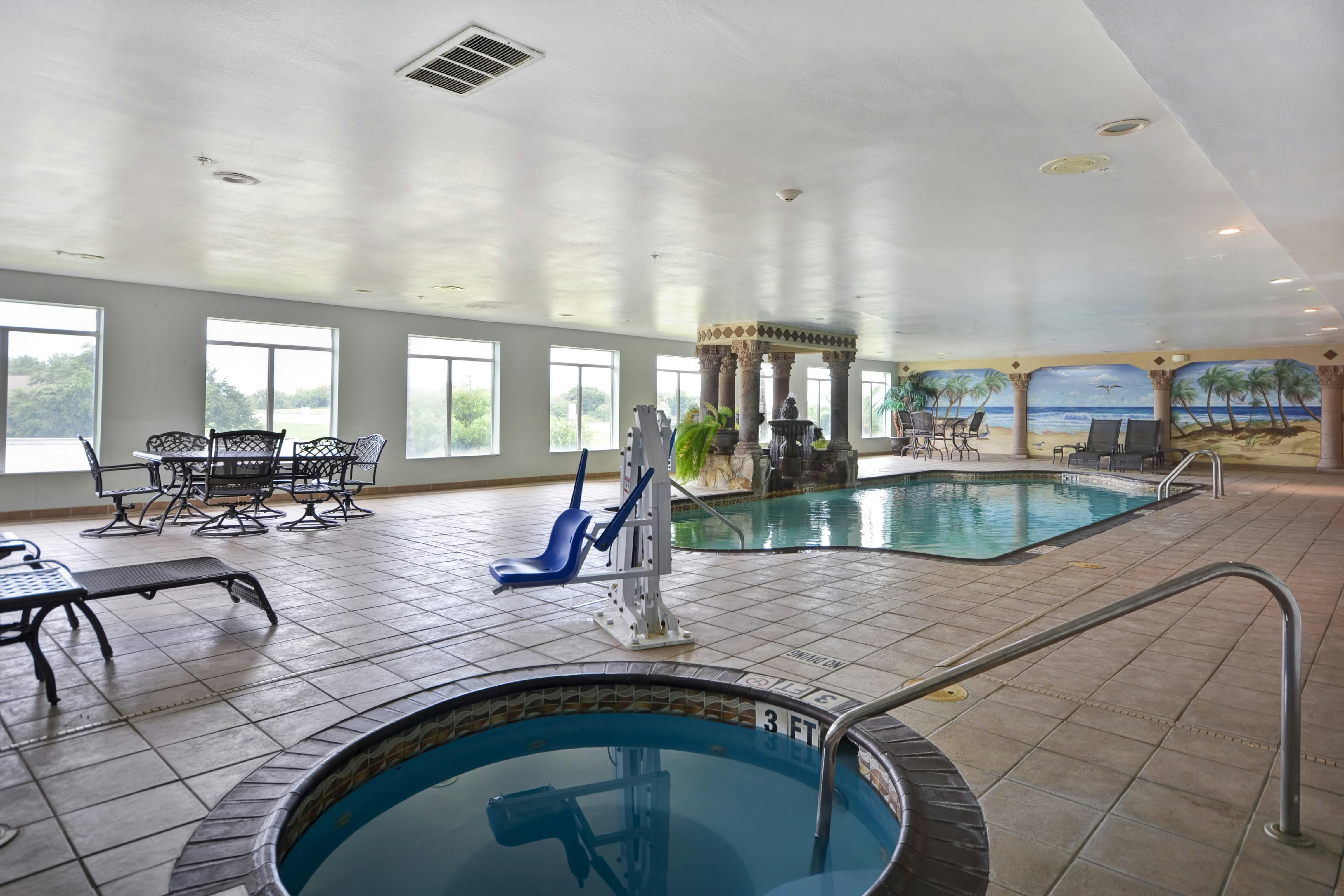 Hampton Inn Corpus Christi 11/34