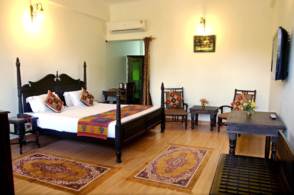 RAJ PALACE 16/50