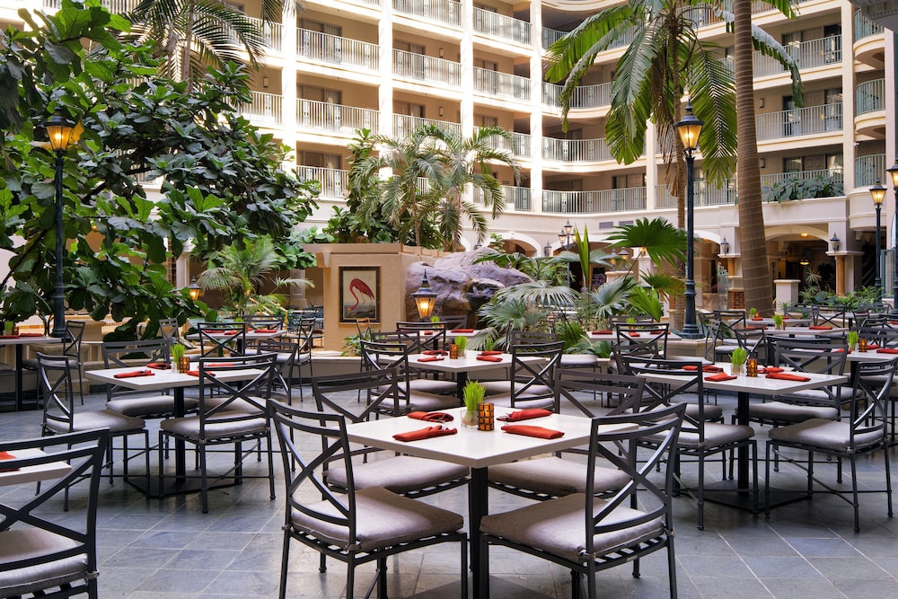 Sheraton Suites Cypress Creek Hotel 30/46