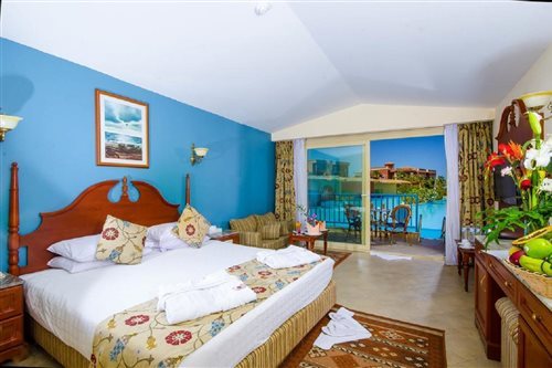Swim Up, Double or Twin Bed
