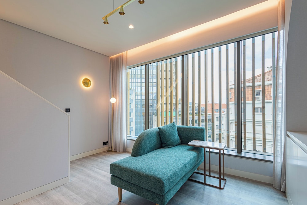 Luster Hotel 47/58