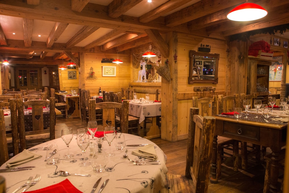 Hotel Cote Brune 33/50