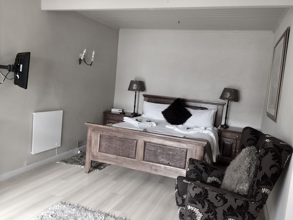 Harfield Guest Villa 6/50