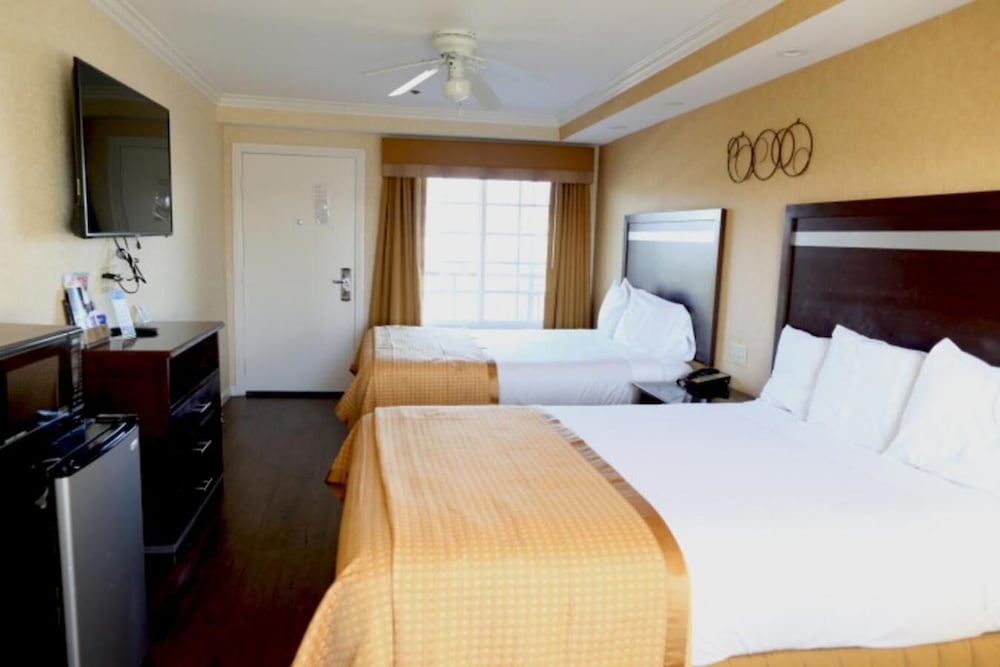 Princess Inn - Westminster / Huntington Beach 11/62