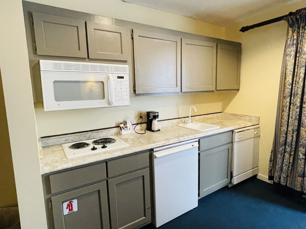 Greenville Inn Suites 14/67