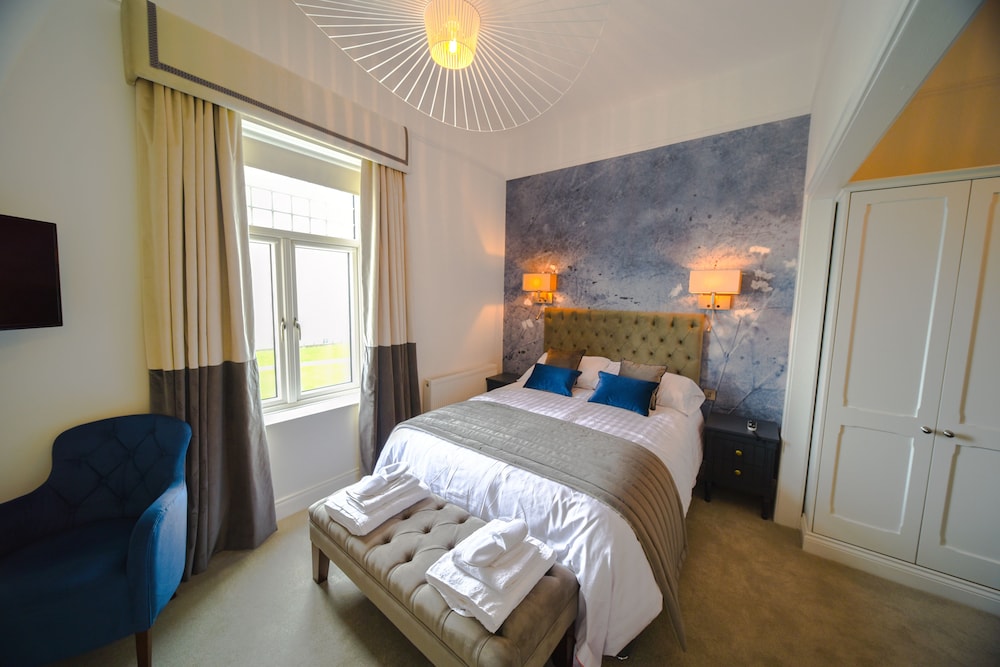 Deluxe, Double Bed, Sea View, Private Bathroom, Sofa
