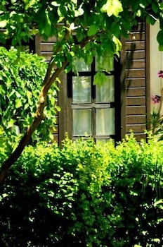 Lemas Suite Hotel 45/48