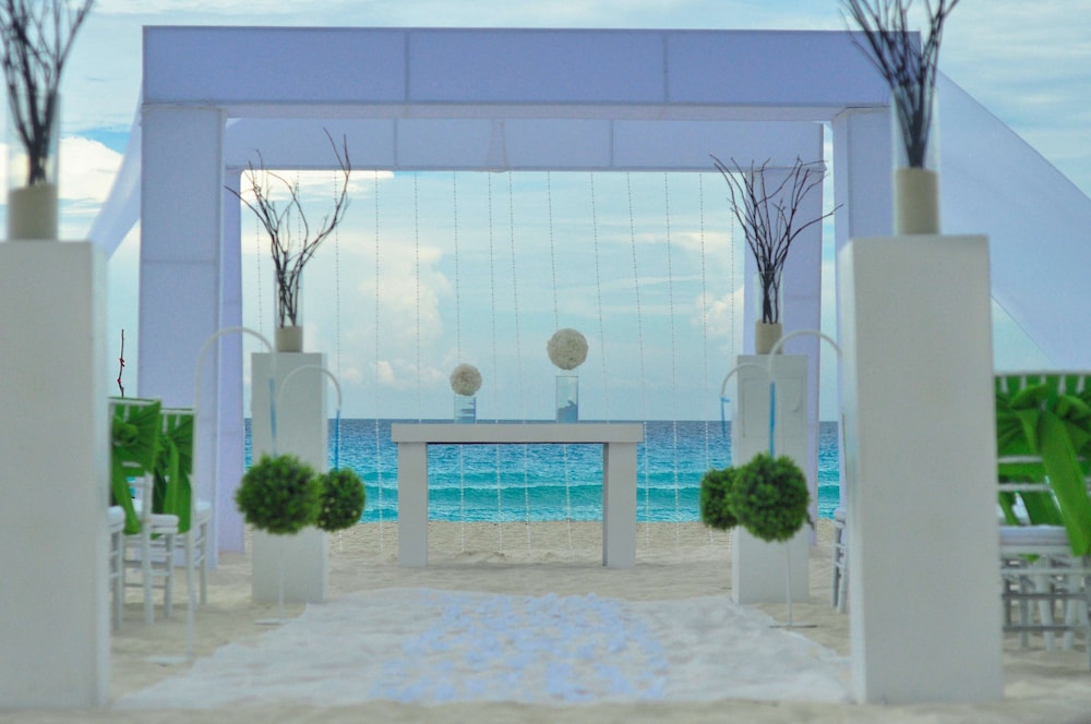 The Sens Tulum Riviera All Inclusive 10/72