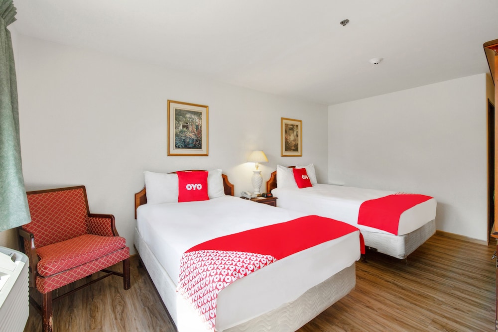 OYO Hotel Portage I-94 18/39