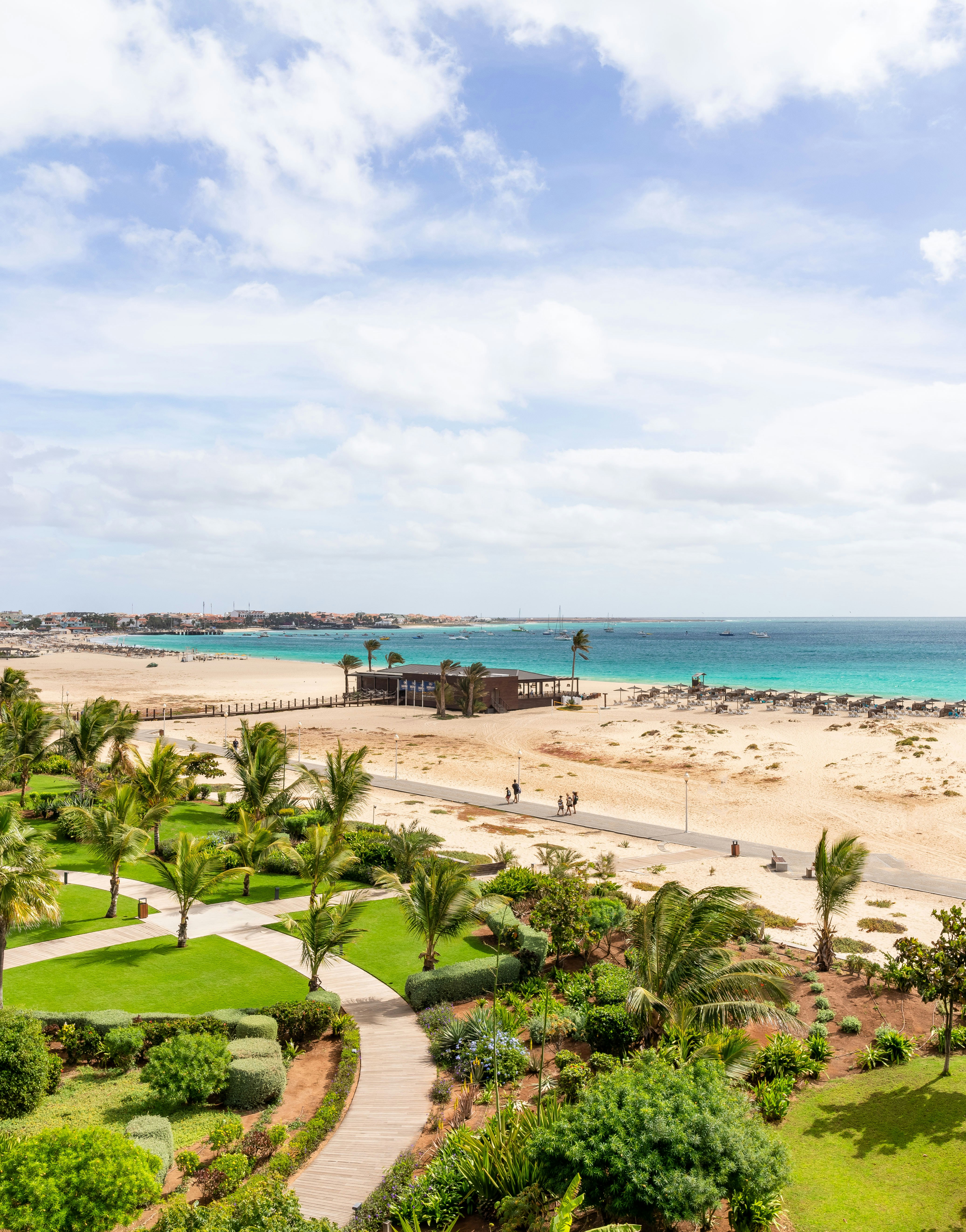 HILTON CABO VERDE SAL RESORT 76/81