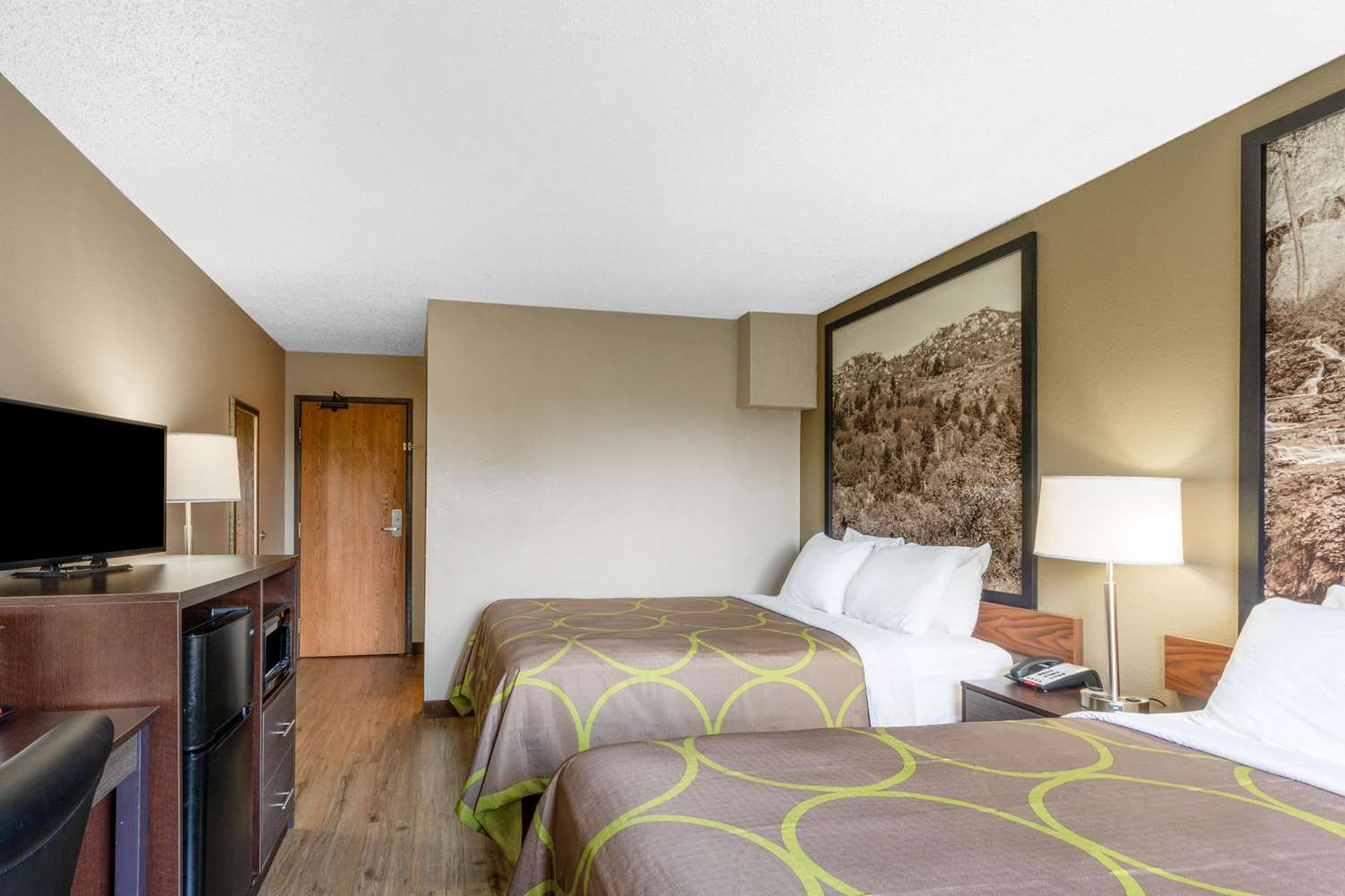 Super 8 By Wyndham Abingdon Va 8/21