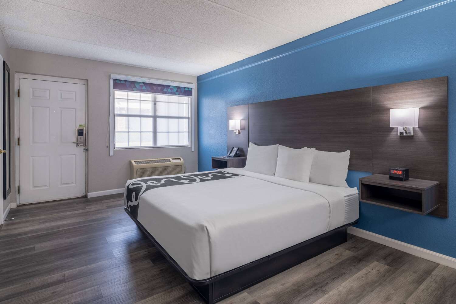 La Quinta Inn Sacramento North 9/39