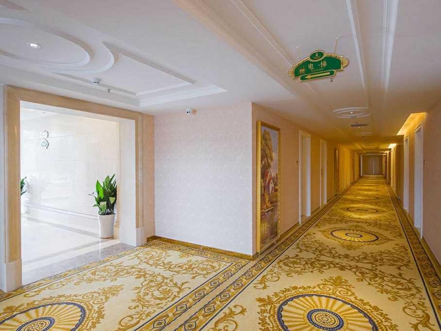 Vienna International Hotel (Guilin Wanda) 7/26