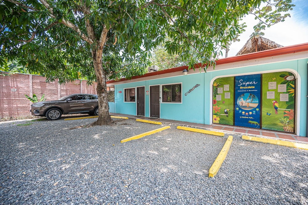 Jaco Lodge 30/50