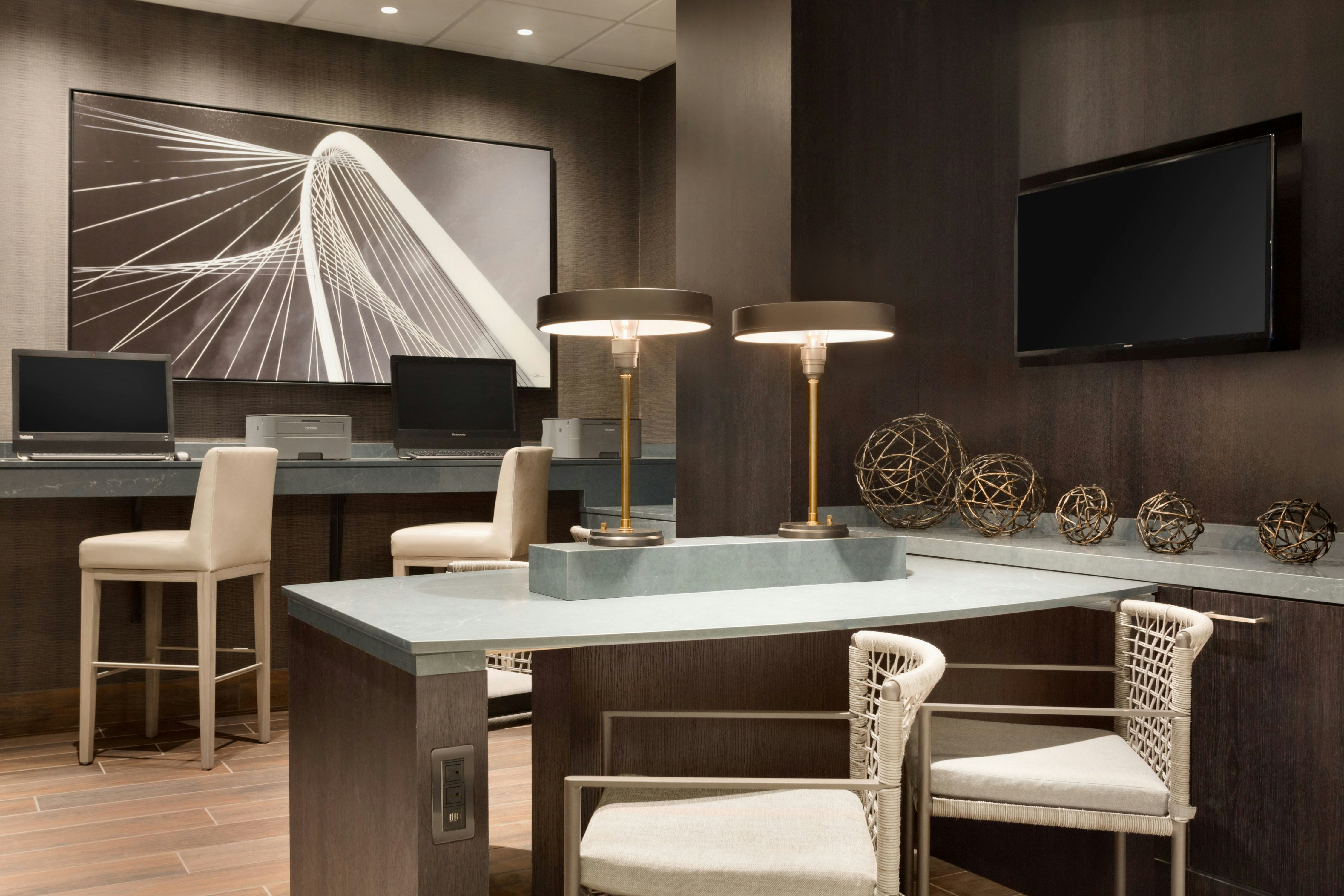 Embassy Suites by Hilton Grapevine DFW Airport North 49/50