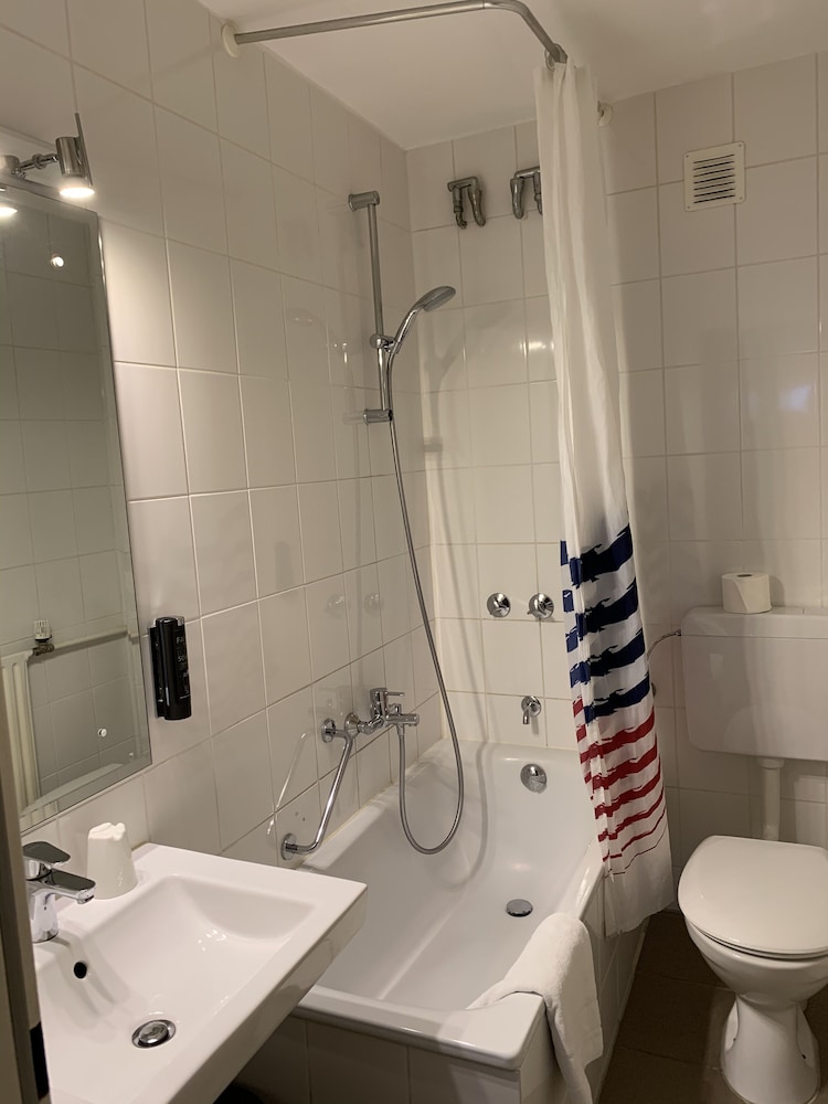 Hotel Nymphenburg City 69/72