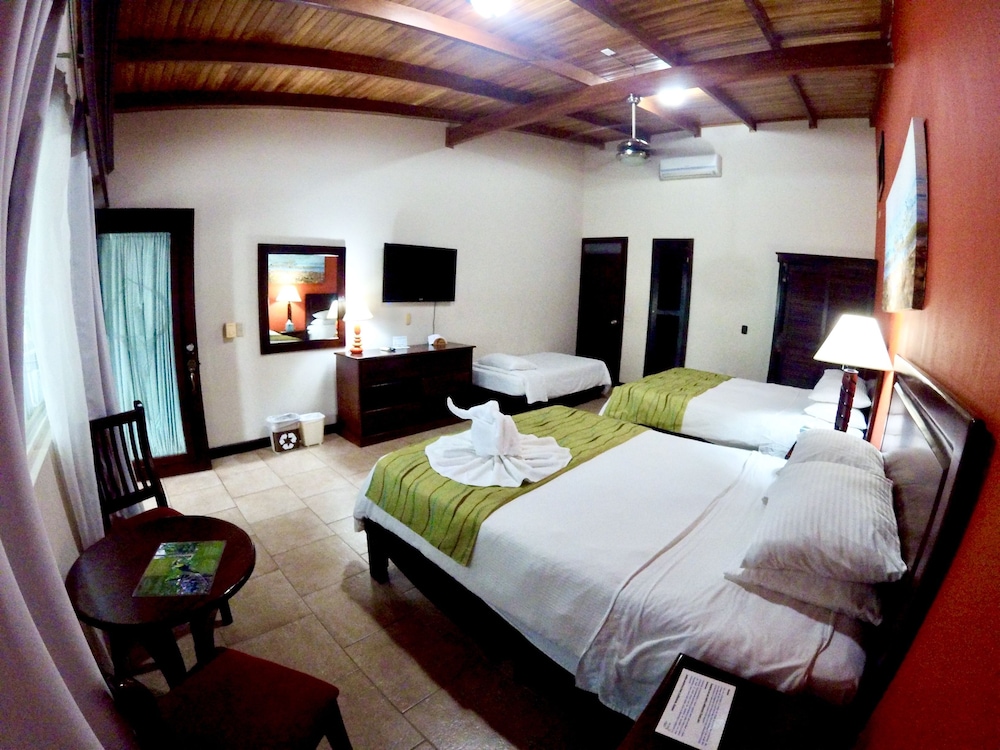 The Falls Resort at Manuel Antonio 17/70