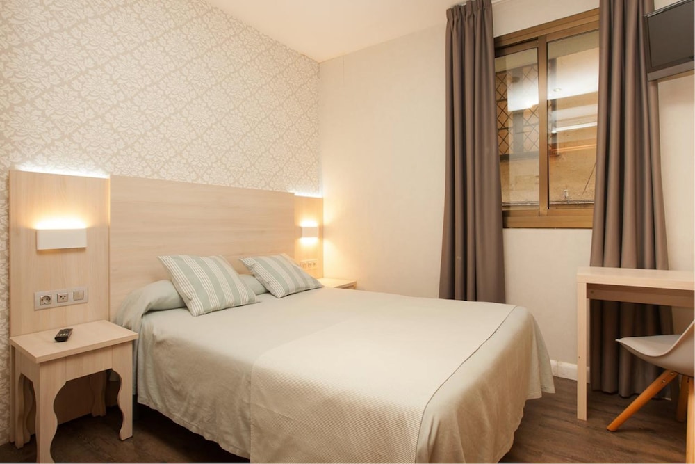 Hostal Fernando 7/55