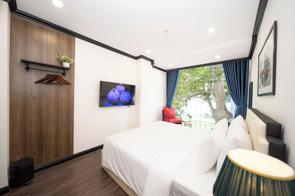 غرفة تنفيذية بسرير كوين بإطلالة على المدينة، The Passion Suite Hotel 3/10