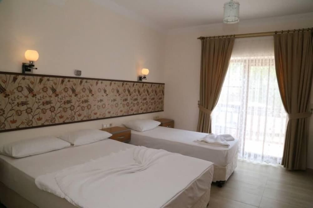 Manolya Hotel 3/17