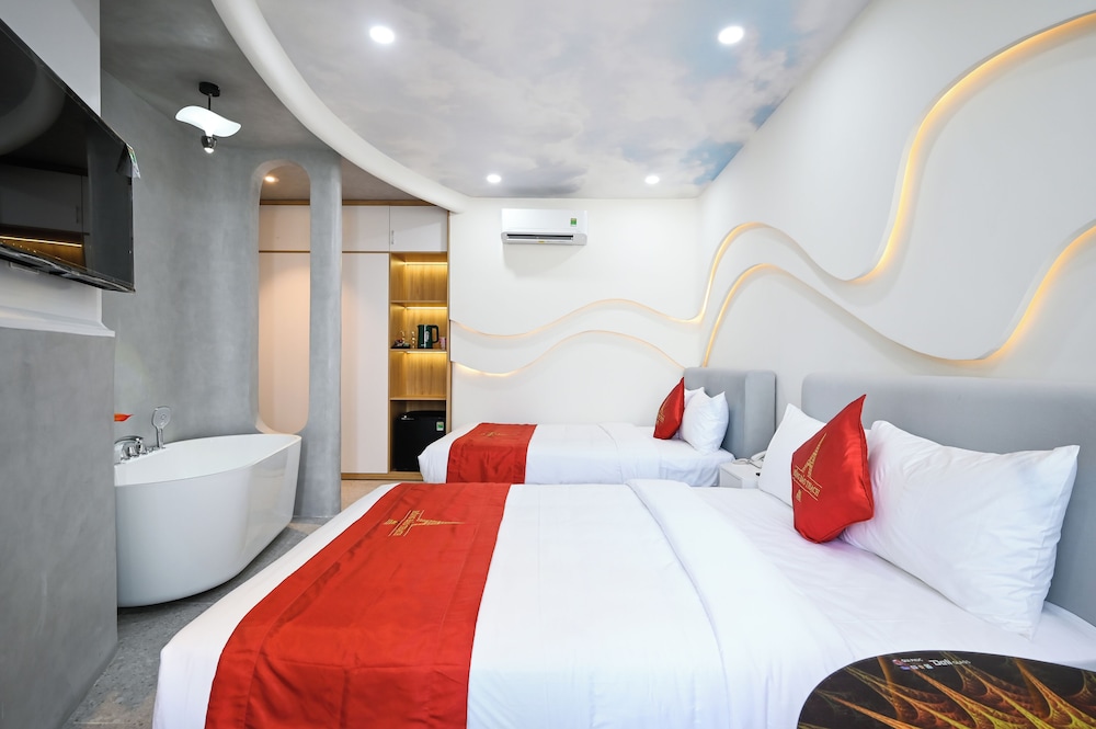 Hong Bao Thach Hotel 25/50