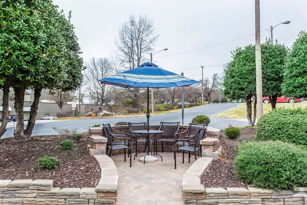 Best Western Gastonia 24/29