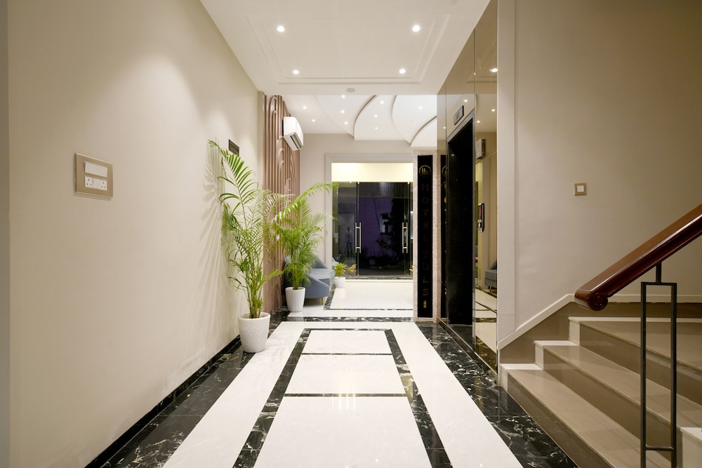 Aceotel Select Tulsi Vijay Nagar 12/44