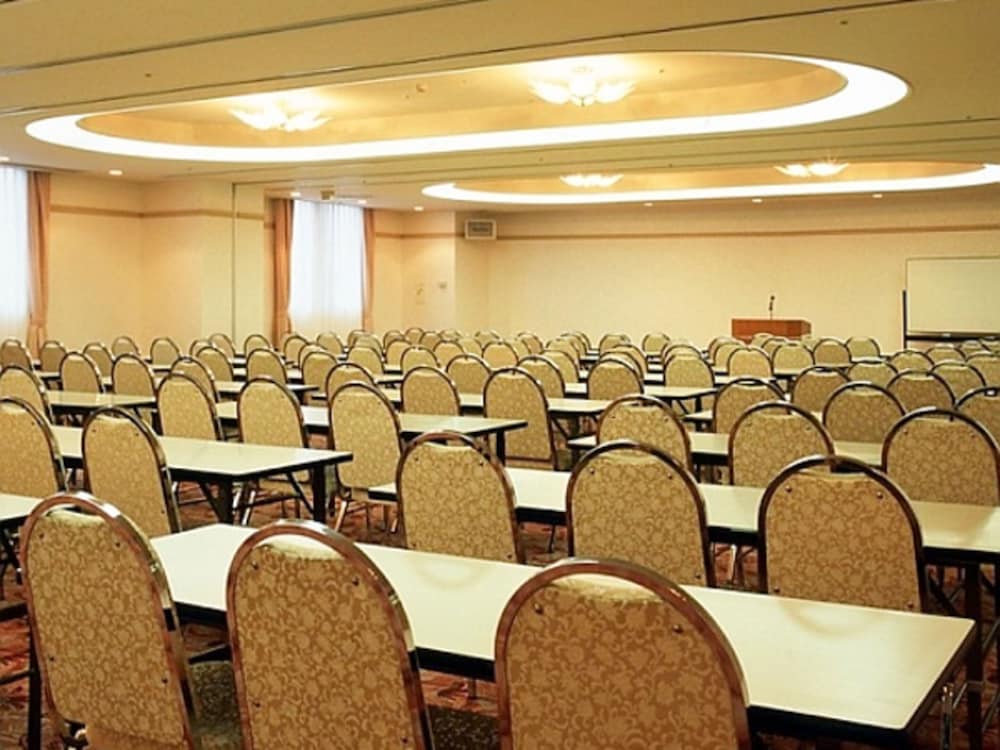 Hotel Livemax Budget Kagoshima (ex Hotel Livemax Kagoshima) 42/45