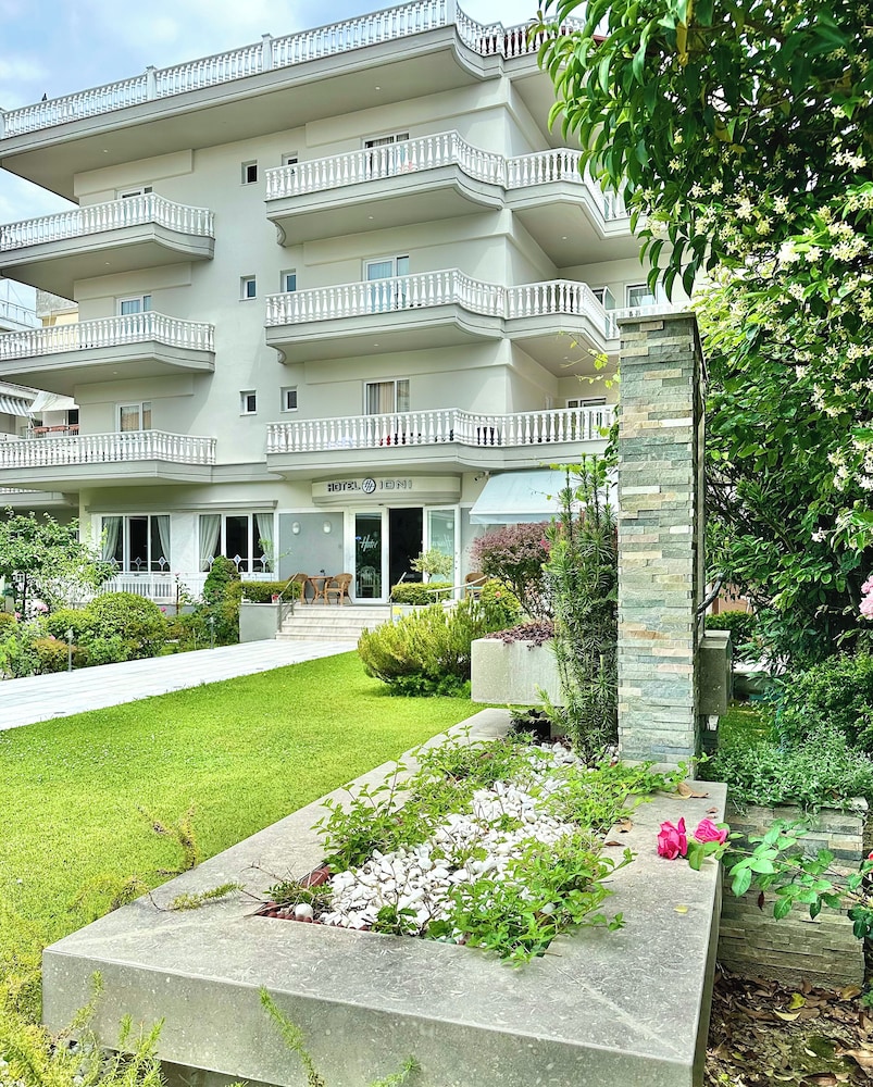 Hotel Ioni 9/50