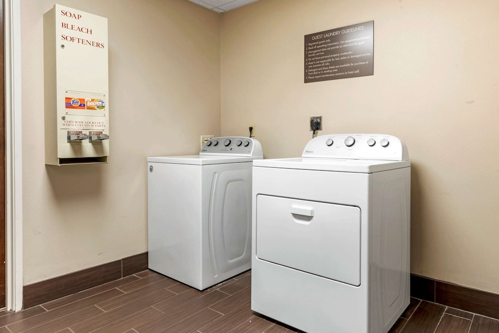 Comfort Inn & Suites Lenoir Hwy 321 Northern Foothills 25/40