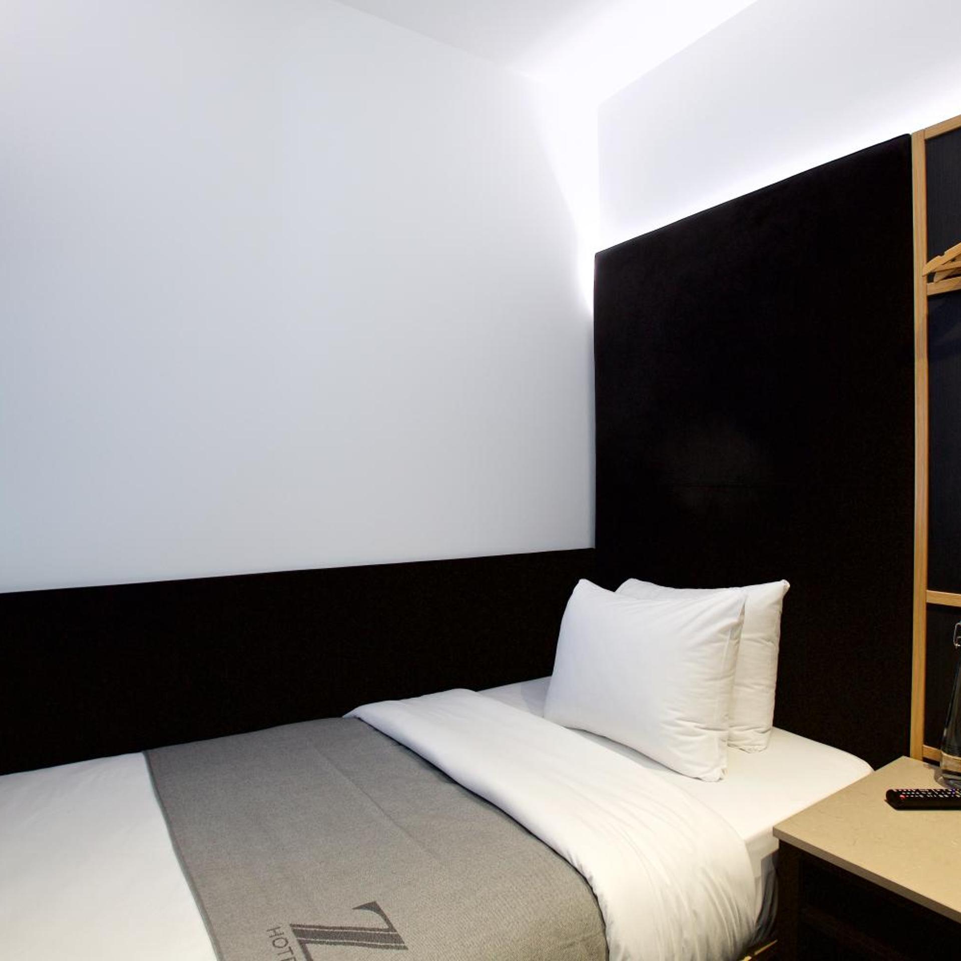 Room, Single, No Window