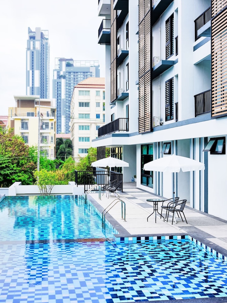 Baan Pakdi 26/30