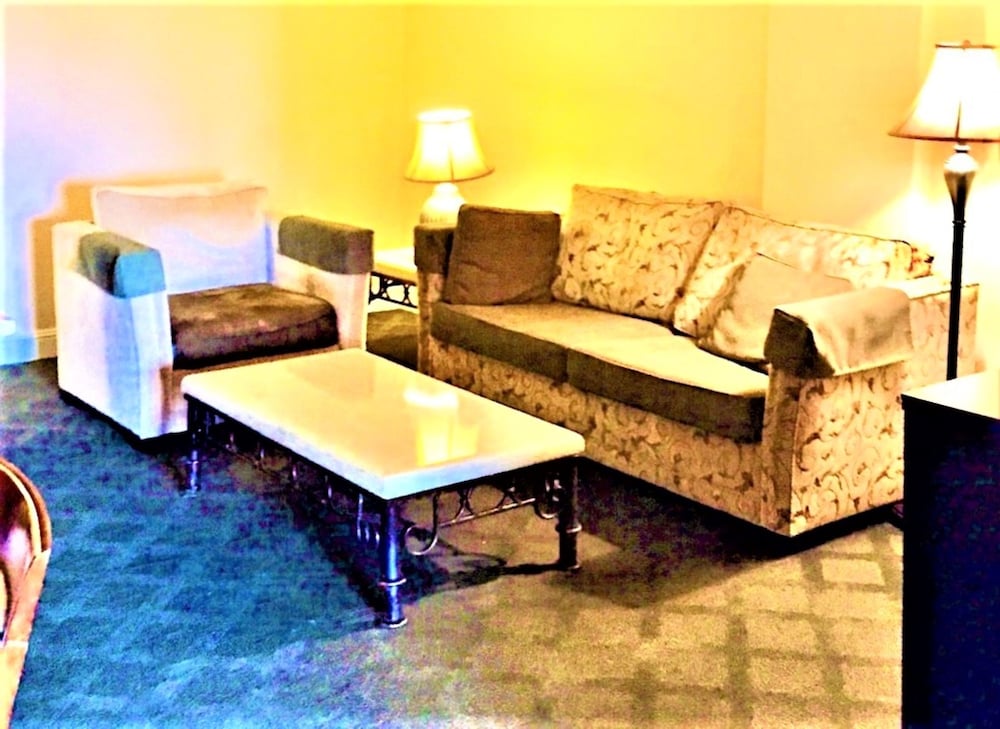 Jockey Resort Suites Center Strip 56/73