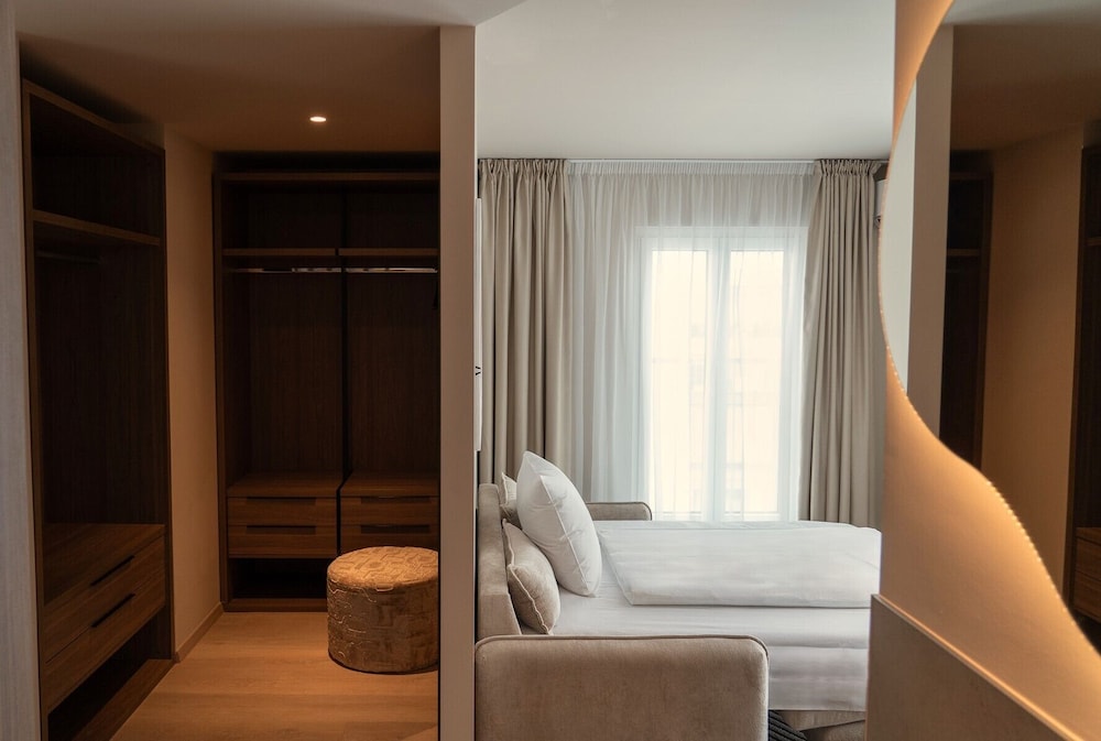 House of Ble 20/50