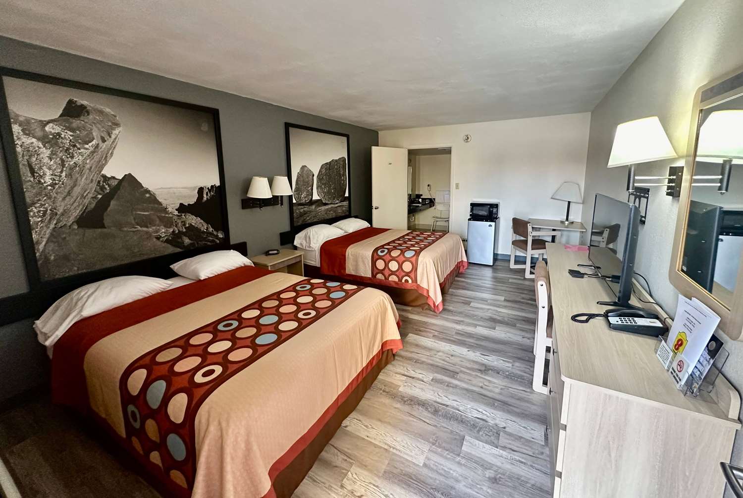 Super 8 By Wyndham Athens Tx 4/16