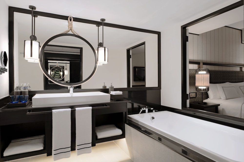 Melia Koh Samui 8/68