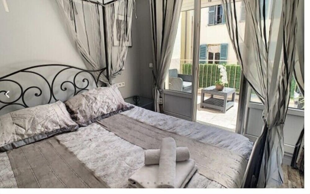 Azur Cannes Le Romanesque 24/57