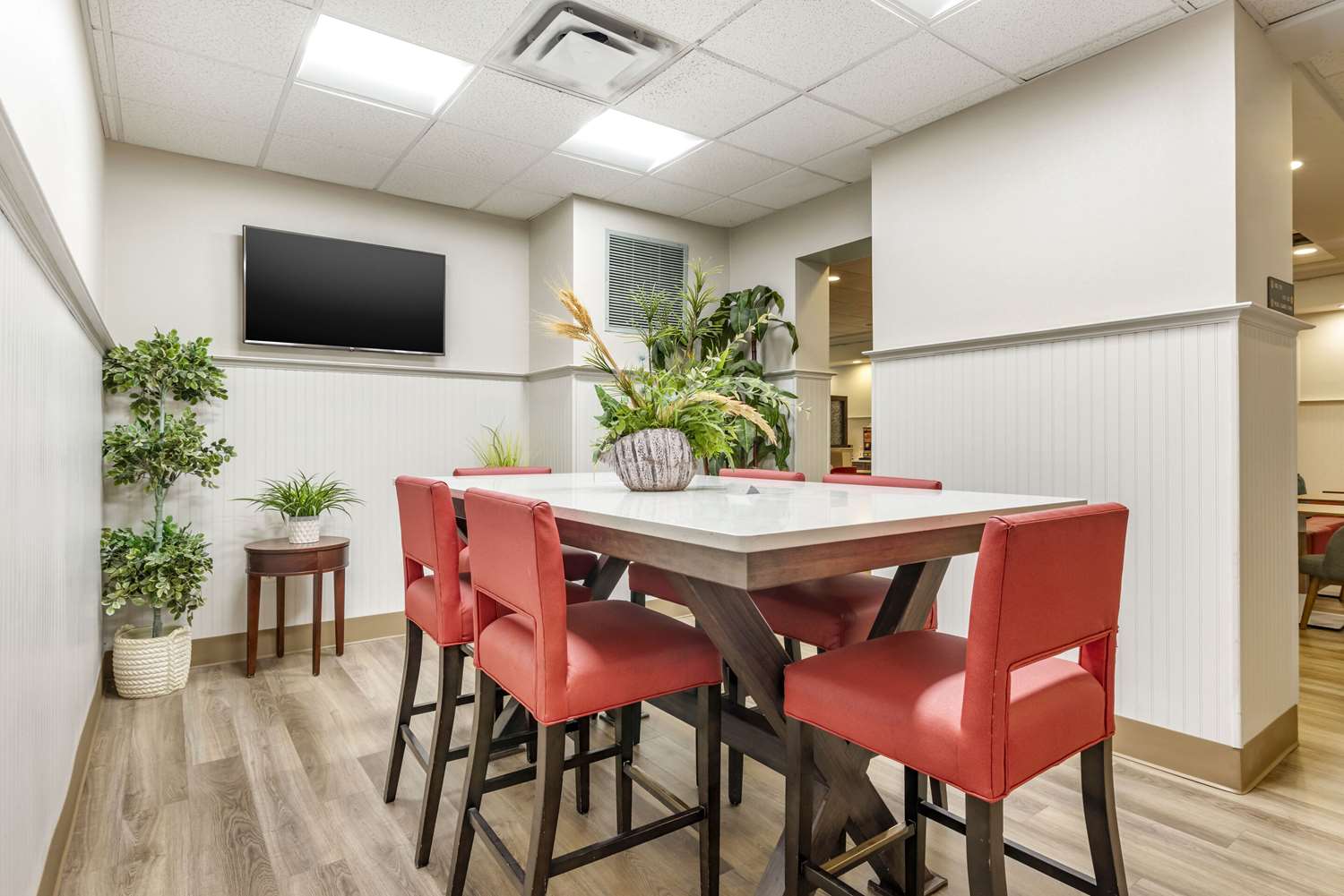 Comfort Suites Ocean City West 33/46