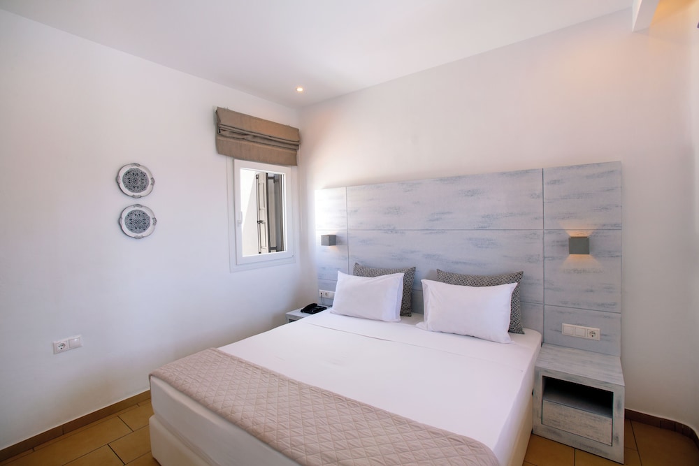 Tropicana Hotel 21/50