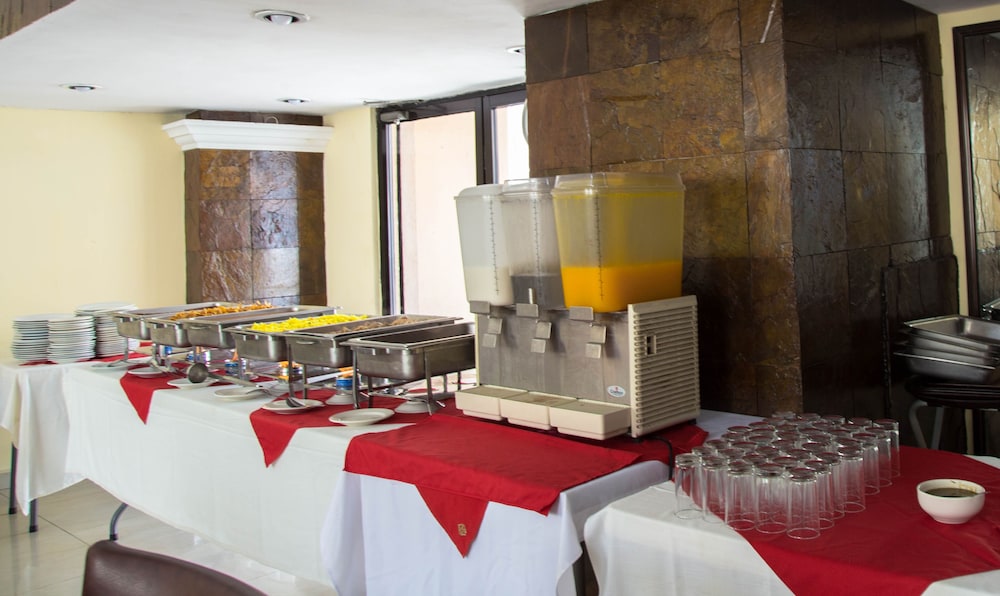 Hotel Ambassador Merida 42/72