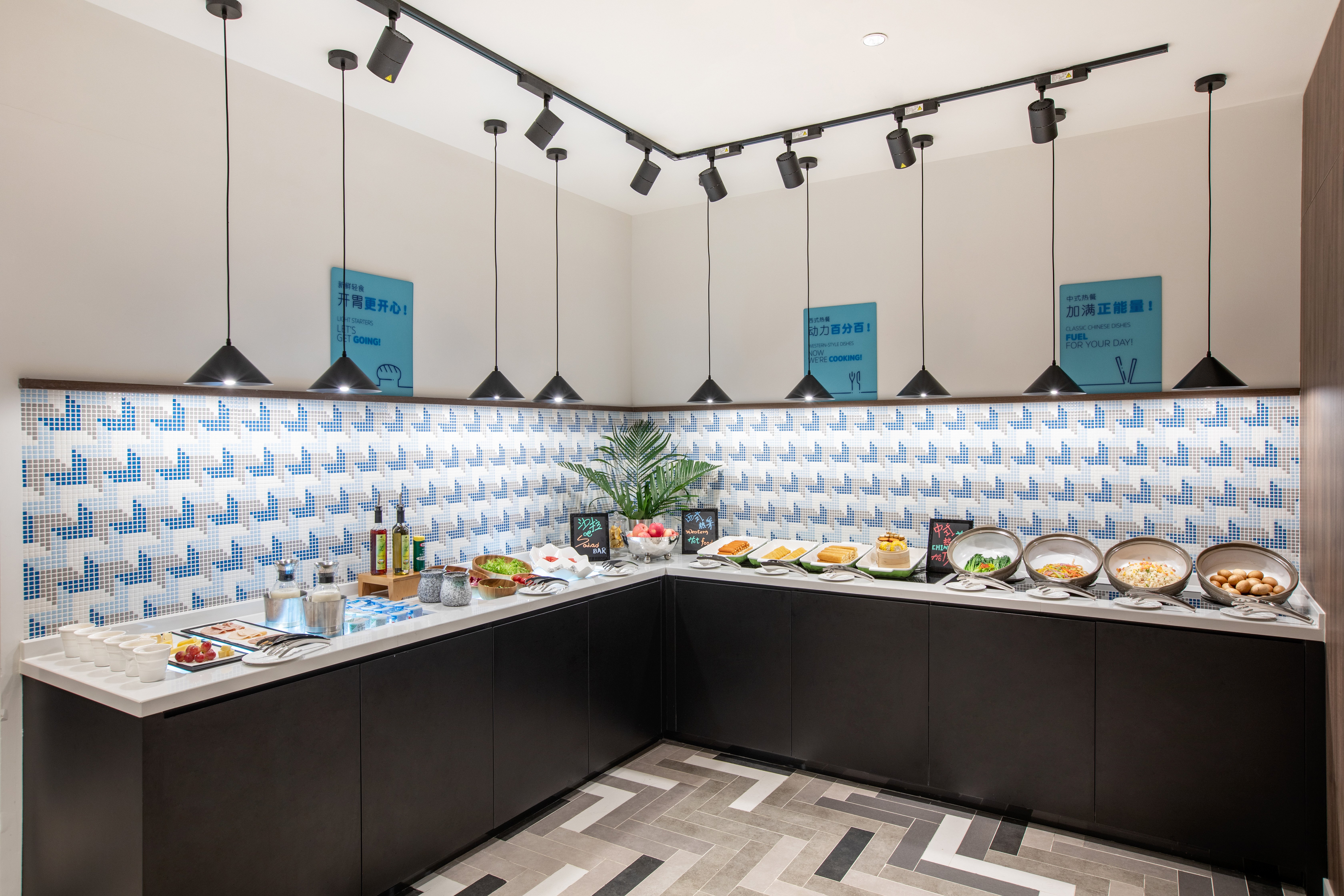 Holiday Inn Express Guiyang Qingyan an IHG Hotel 8/23