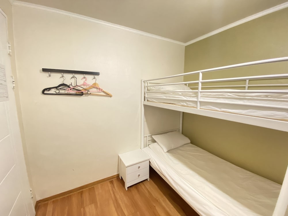 Aroha Guest House 16/67