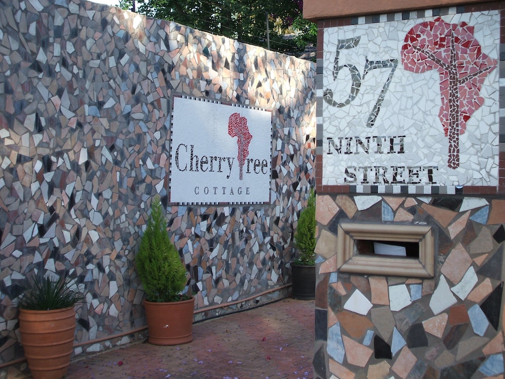 Cherry Tree Cottage Linden Bed And Breakfast 5/44