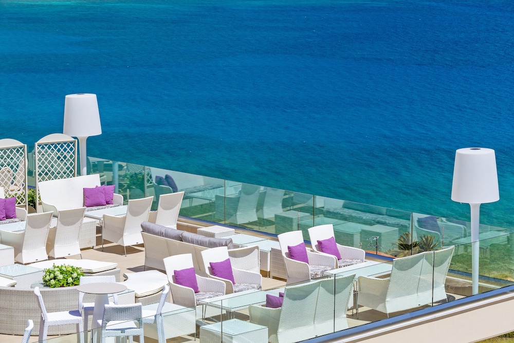 Princess Kyniska Suites 49/65